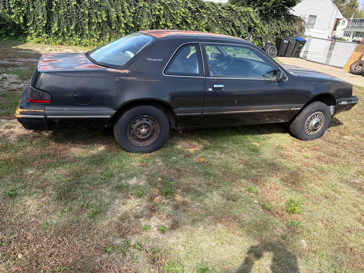 Ford-thunderbird-coupe-1988-black-2