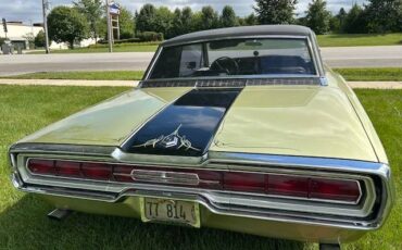 Ford-thunderbird-landua-town-coupe-1966-green-1