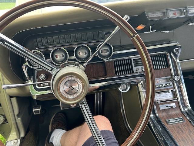 Ford-thunderbird-landua-town-coupe-1966-green-7