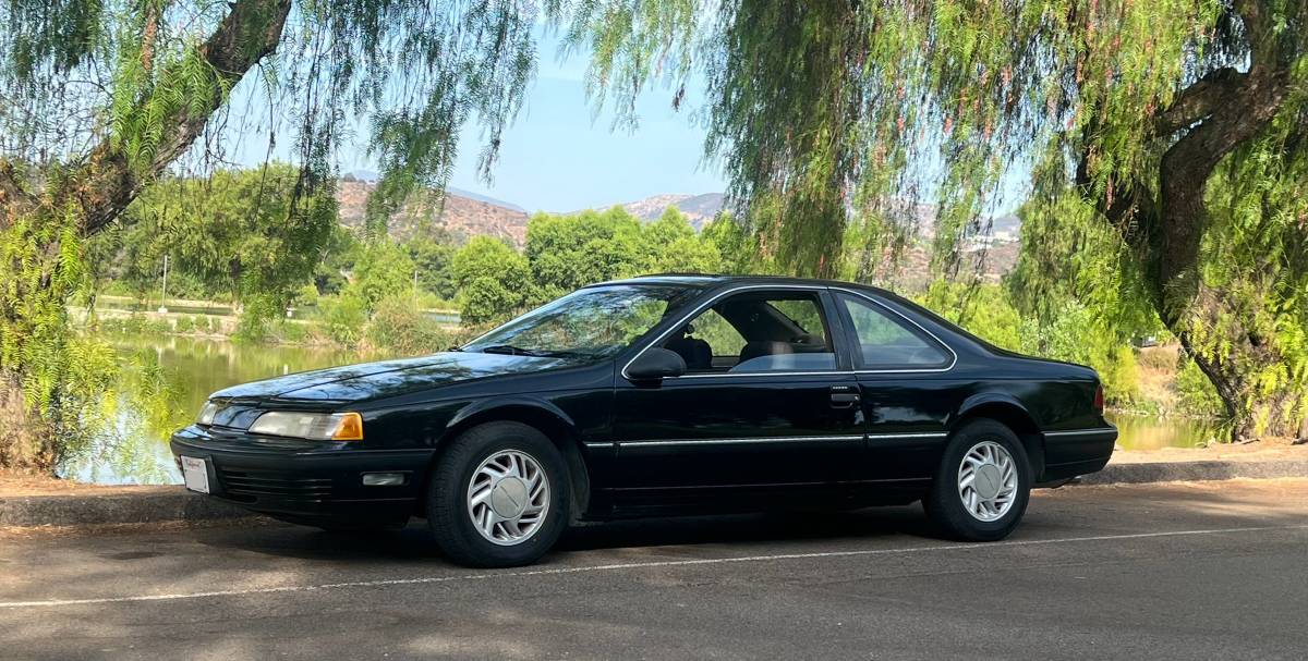 Ford-thunderbird-lx-1989-black-6