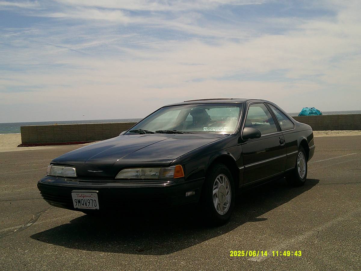 Ford-thunderbird-lx-1989-black