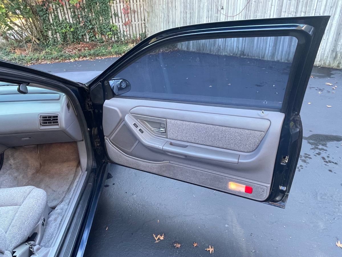 Ford-thunderbird-sc-1993-blue-8