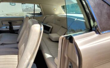 Ford-thunderbird-tudor-landau-1967-custom-8