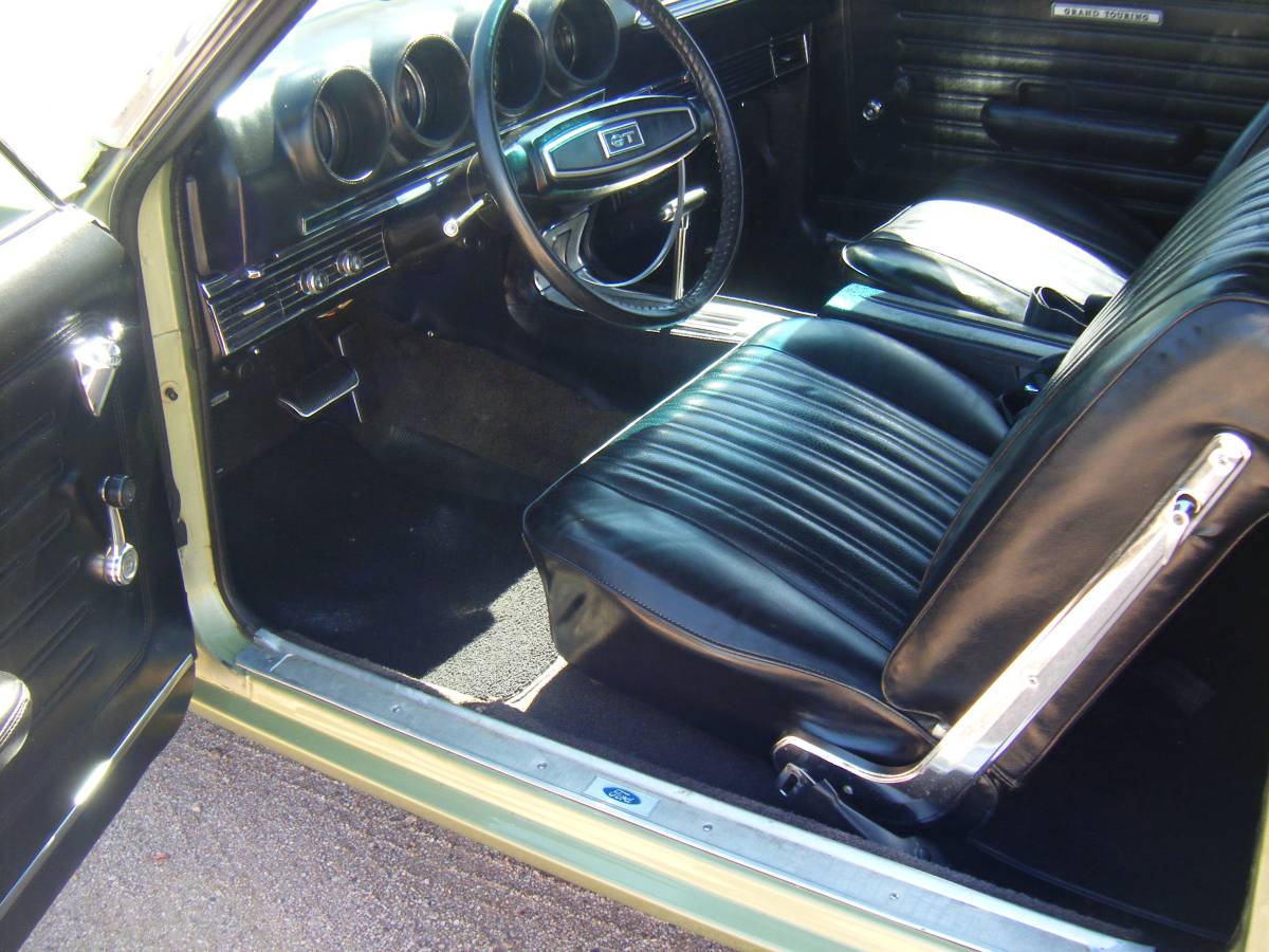Ford-torino-gt-1968-green-4