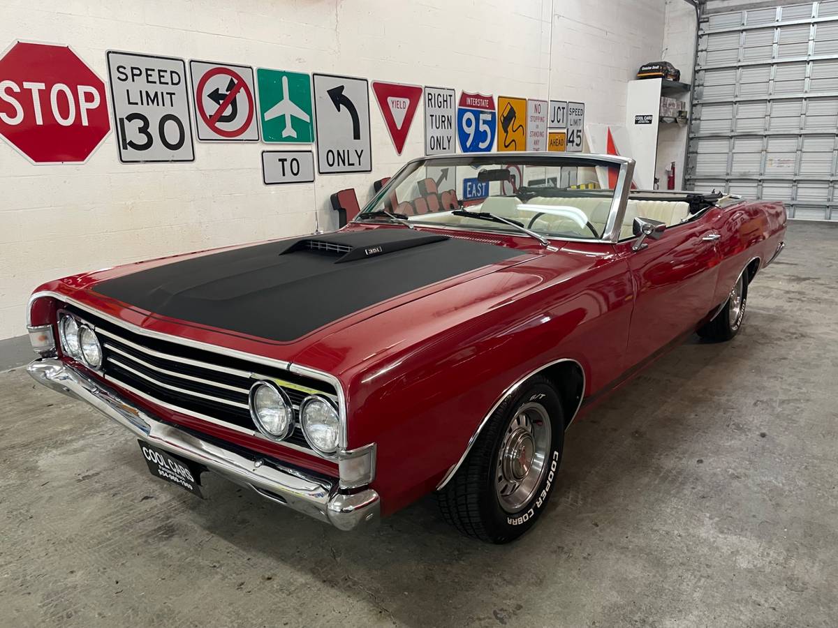Ford-torino-gt-1968-red