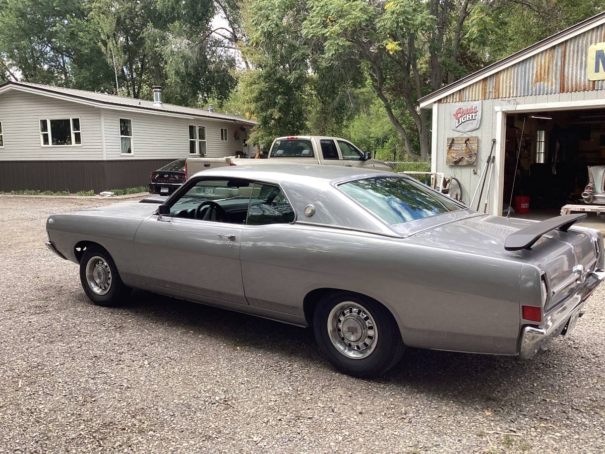 Ford-torino-gt-1968-silver-3