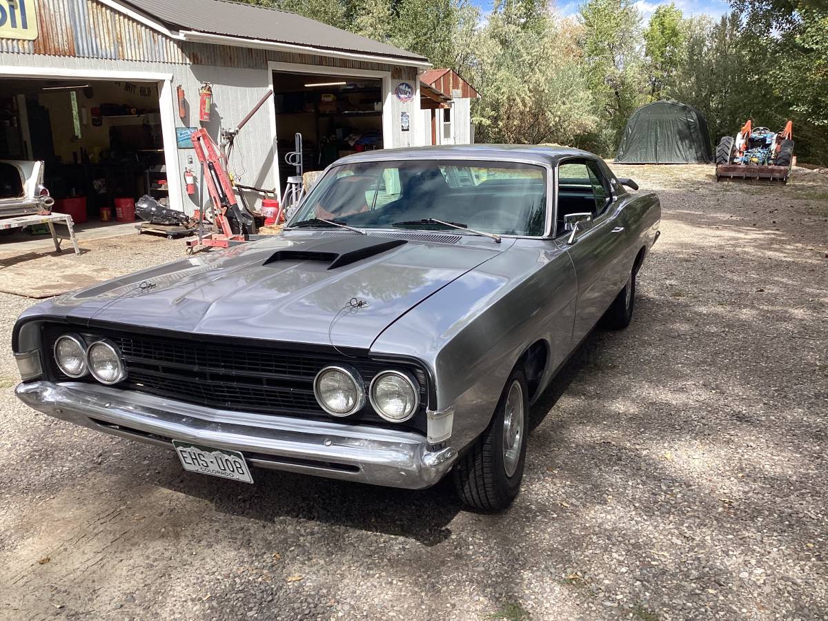 Ford-torino-gt-1968-silver-5