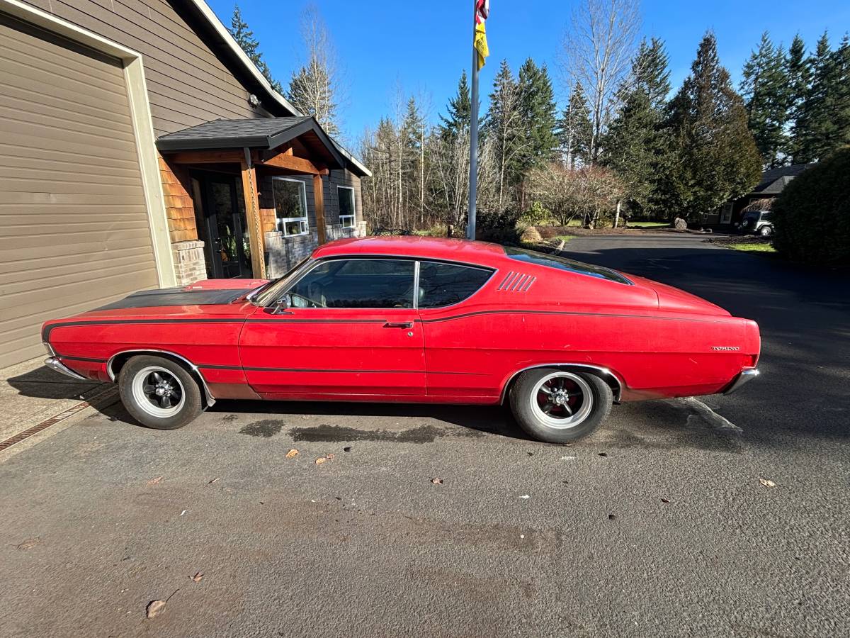 Ford-torino-gt-1968