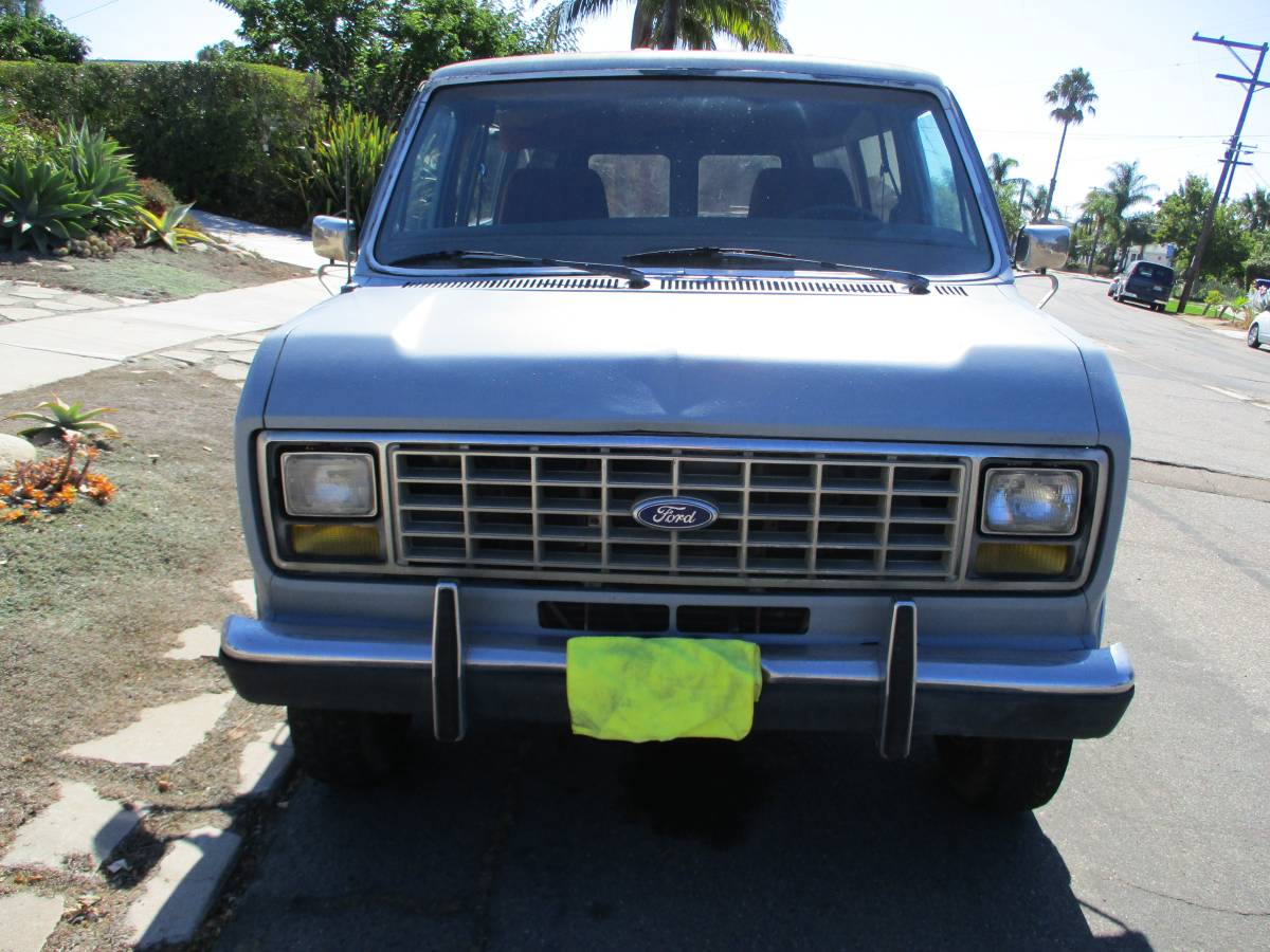 Ford-transit-van-1988-grey-1