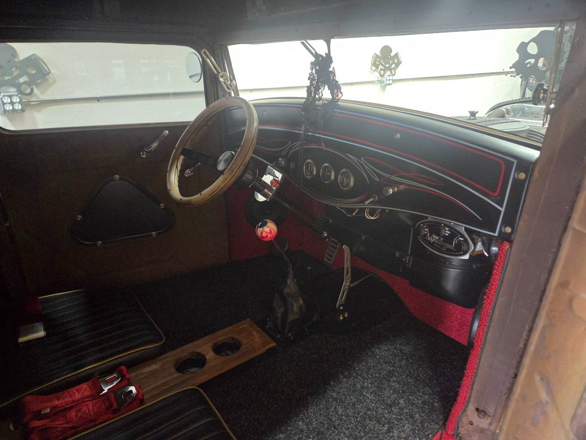 Ford-truck-1932-brown-3