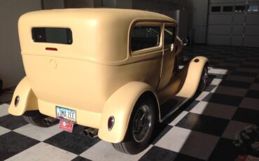 Ford-tudor-1929-yellow-7