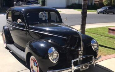 Ford-tudor-1940-black-3