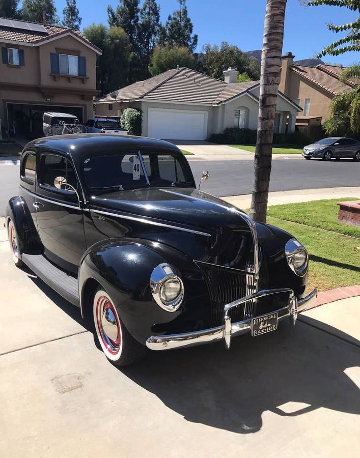 Ford-tudor-1940-black-3