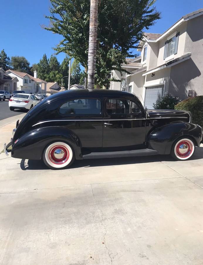 Ford-tudor-1940-black-4