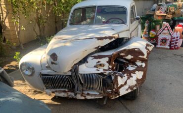 Ford-tudor-1942-white-5
