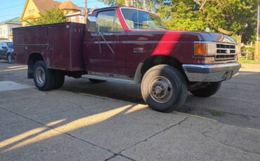 Ford-utility-1990-red-20
