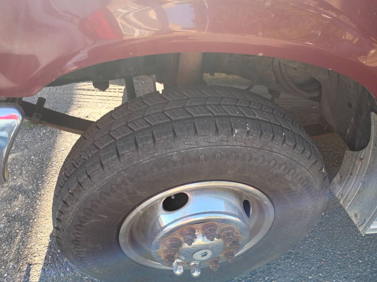 Ford-utility-1990-red-4