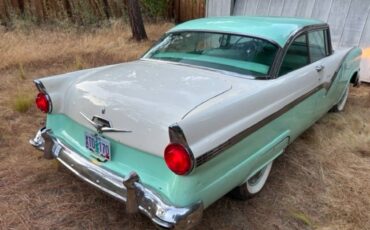 Ford-victoria-1956-custom-24