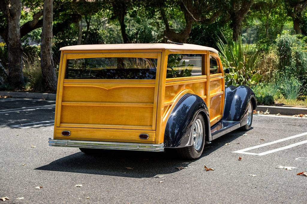 Ford-woody-wagon-1937-2