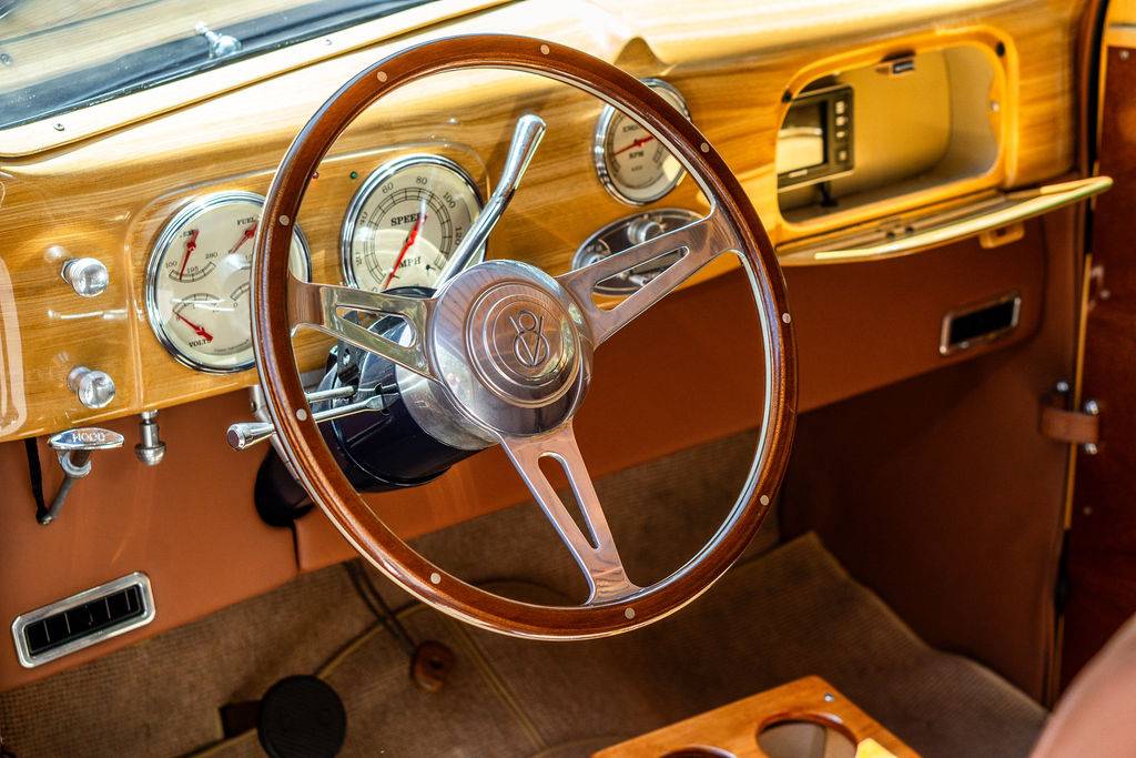Ford-woody-wagon-1937-7