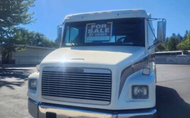 Freightliner-cascadia-125quot-sleeper-cab-diesel-1994-custom-1