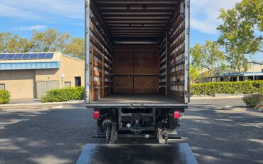 Freightliner-fl60-diesel-1992-white-1