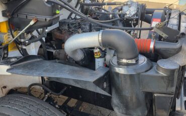 Freightliner-fl60-diesel-1992-white-19