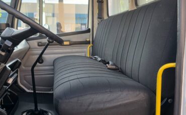 Freightliner-fl60-diesel-1992-white-22