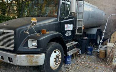Frieghtliner-diesel-1991-black-3