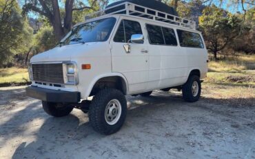 G30-chevy-sportswagon-1986-white-1