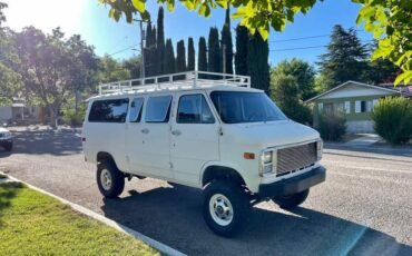 G30-chevy-sportswagon-1986-white-2