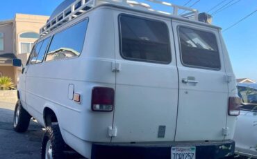 G30-chevy-sportswagon-1986-white-4
