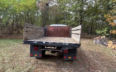 GMC-250-1954-Flatbed-with-hoist-9