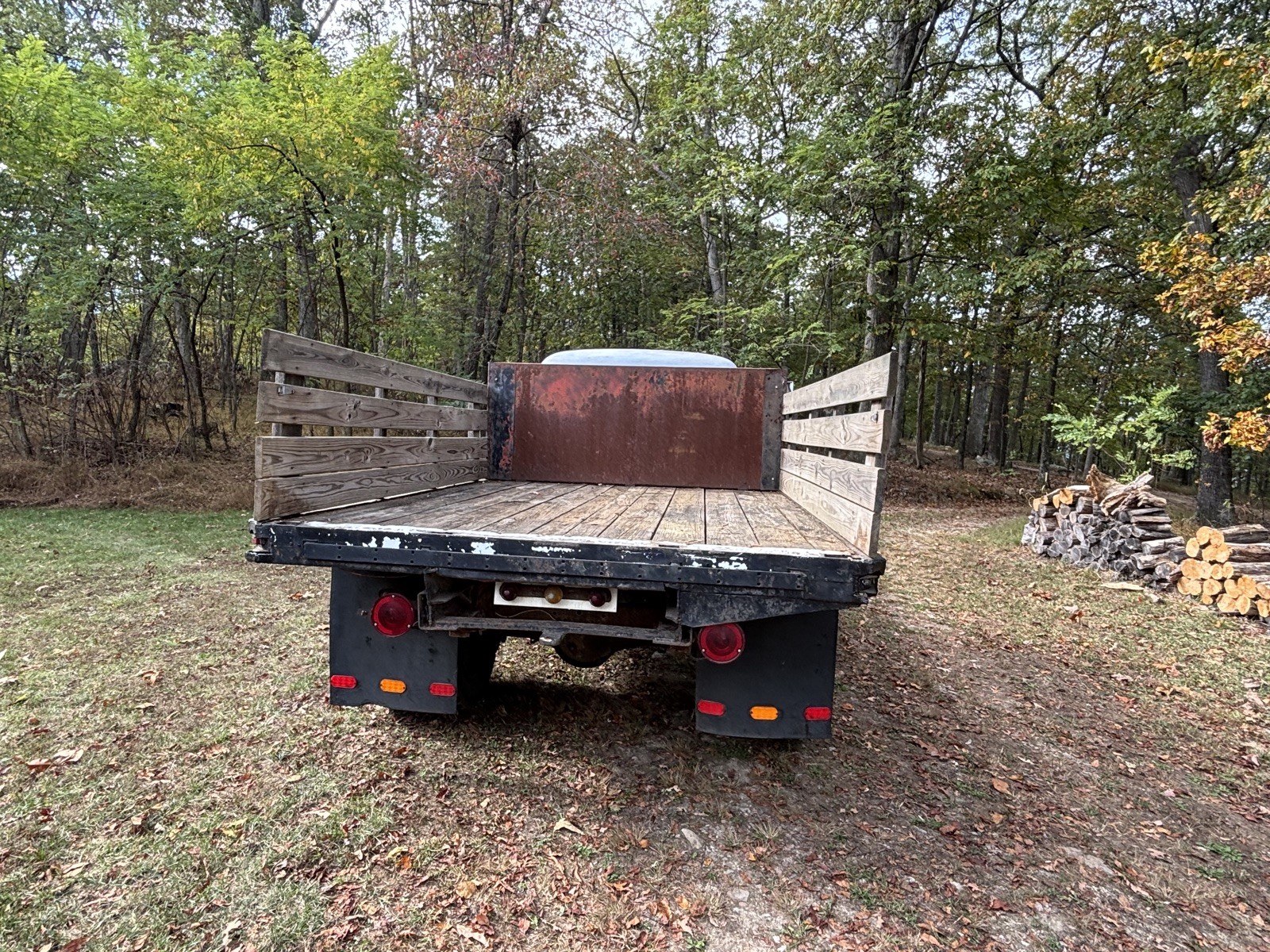 GMC-250-1954-Flatbed-with-hoist-9