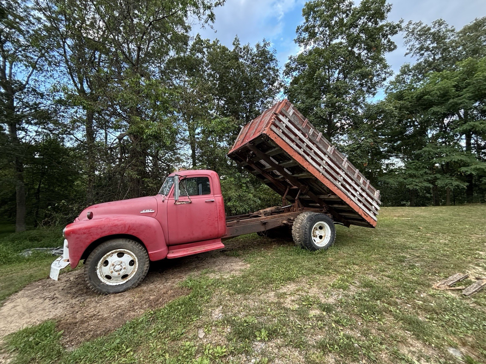 GMC-350-1953-Flatbed-grain-truck-3