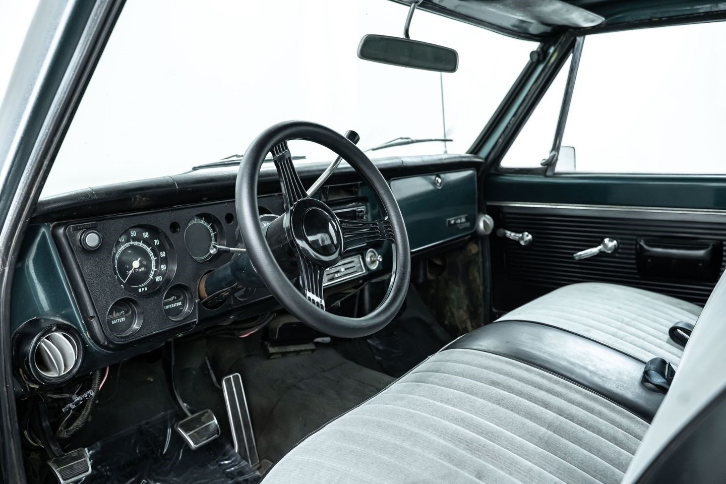 GMC-C10-1969-Pickup-Truck-17