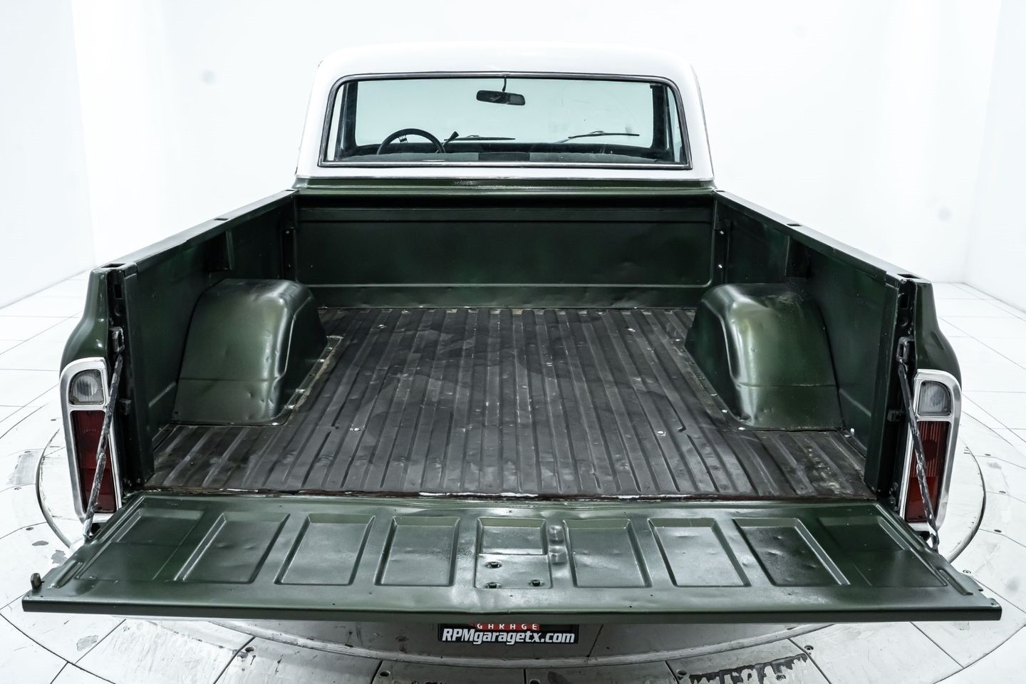 GMC-C10-1969-Pickup-Truck-21