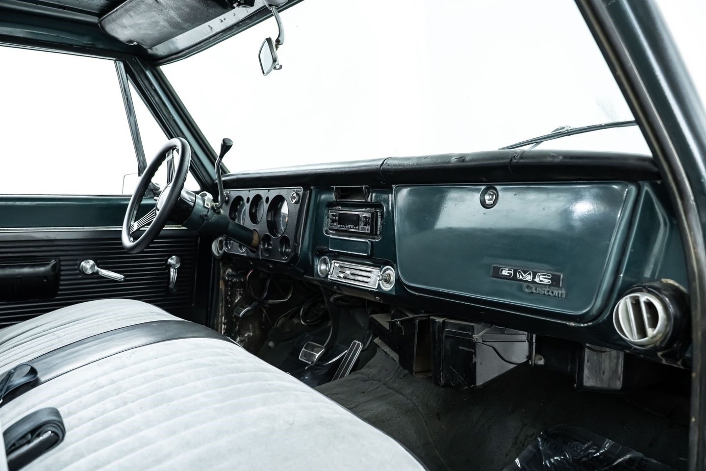 GMC-C10-1969-Pickup-Truck-23