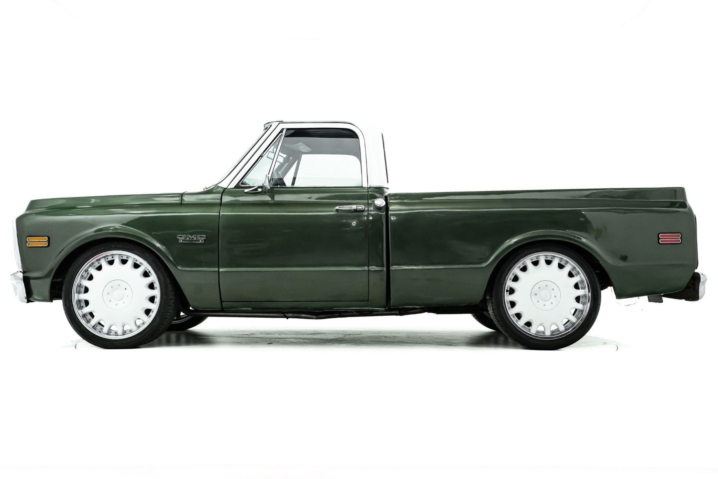 GMC-C10-1969-Pickup-Truck-8