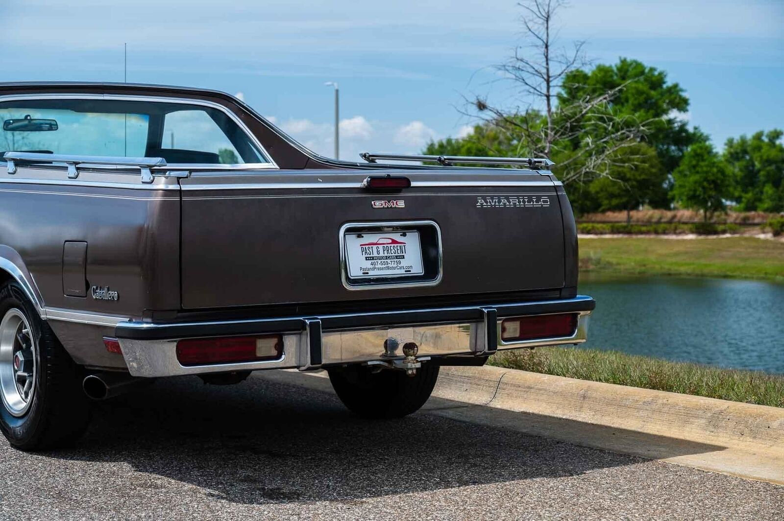 GMC-Caballero-1984-2-Door-22