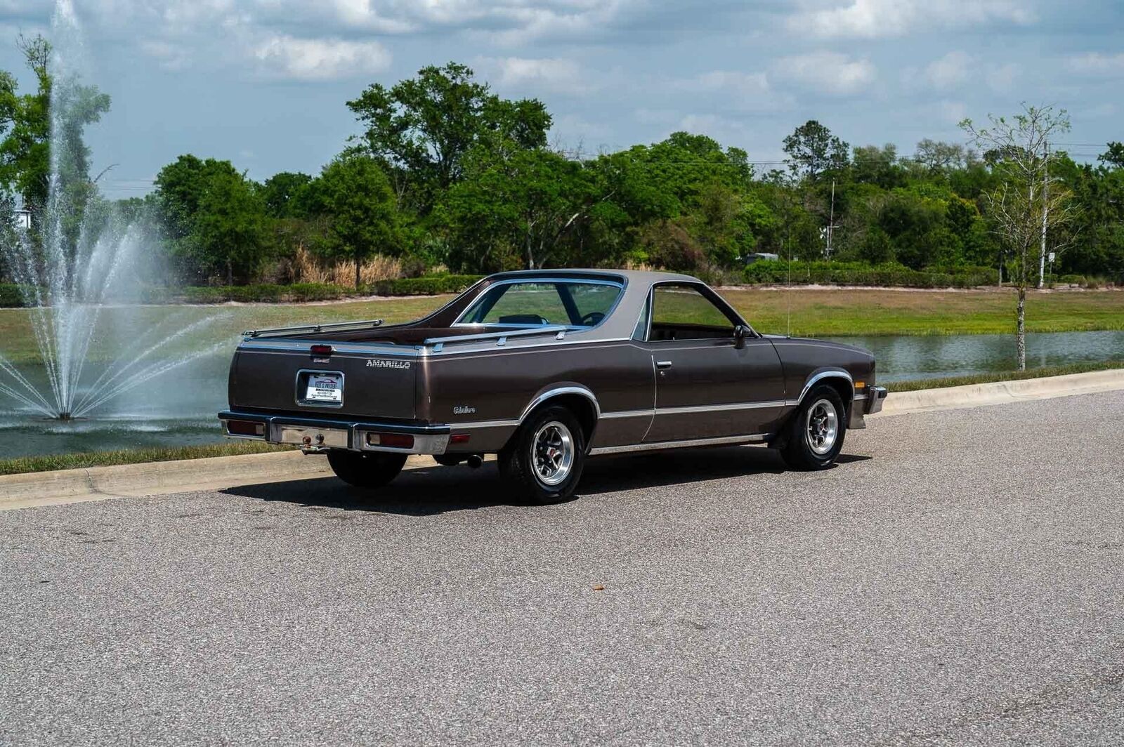 GMC-Caballero-1984-2-Door-34