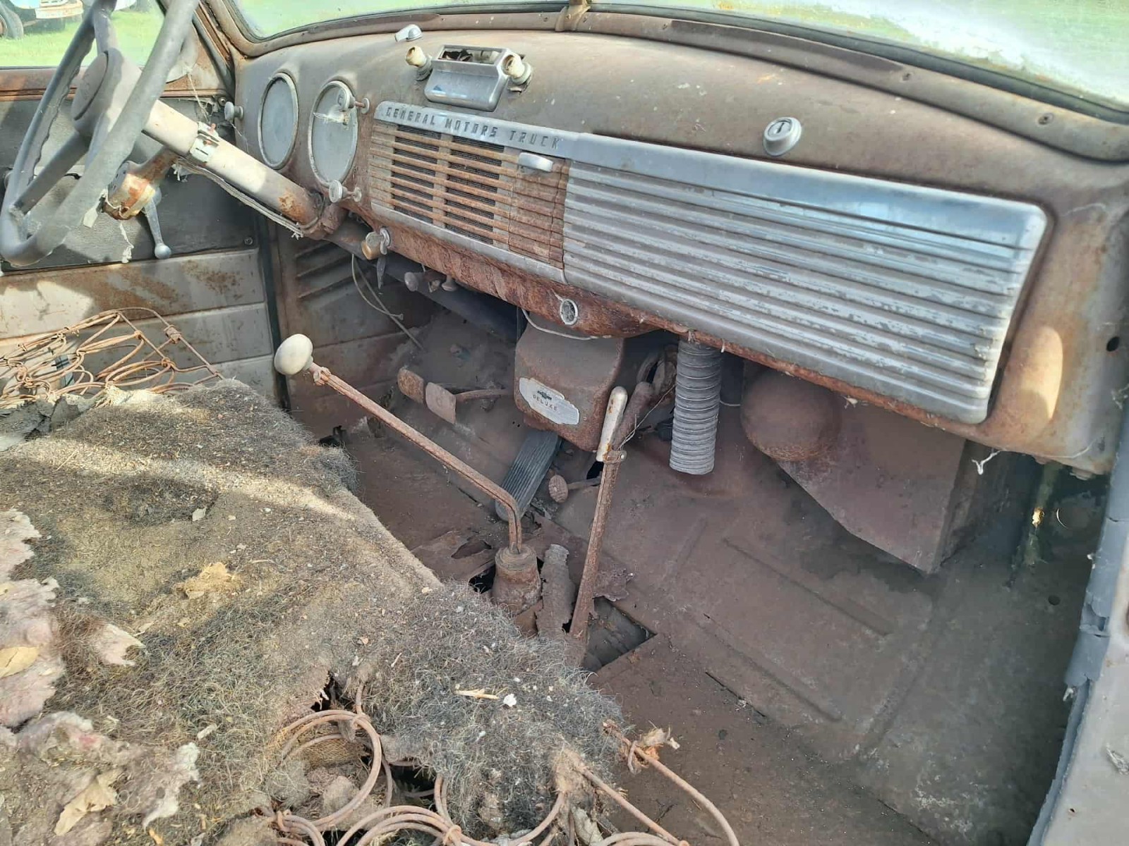 GMC-Other-1947-35