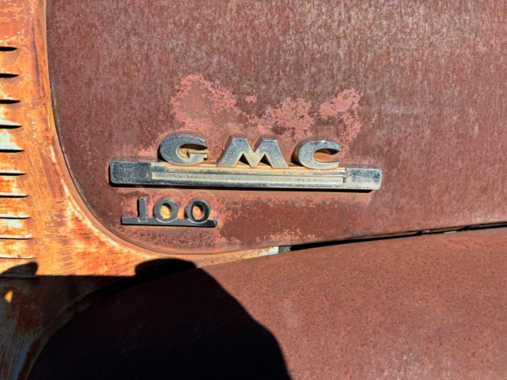 GMC-Pickup-resto-mod-frame-off-build-patina-crate-350-1950-19