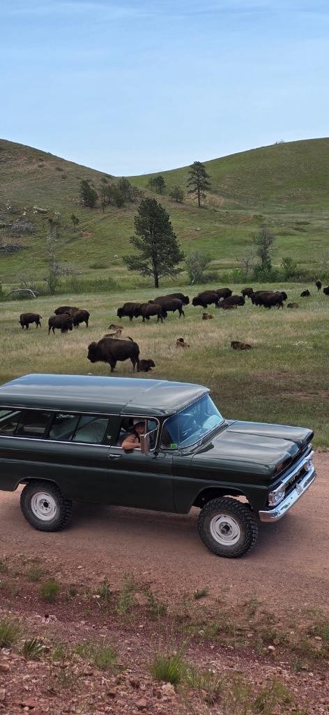 GMC-SUBURBAN-crate-LS3-4L60E-4x4-vintage-ac-pro-bui-1963-2