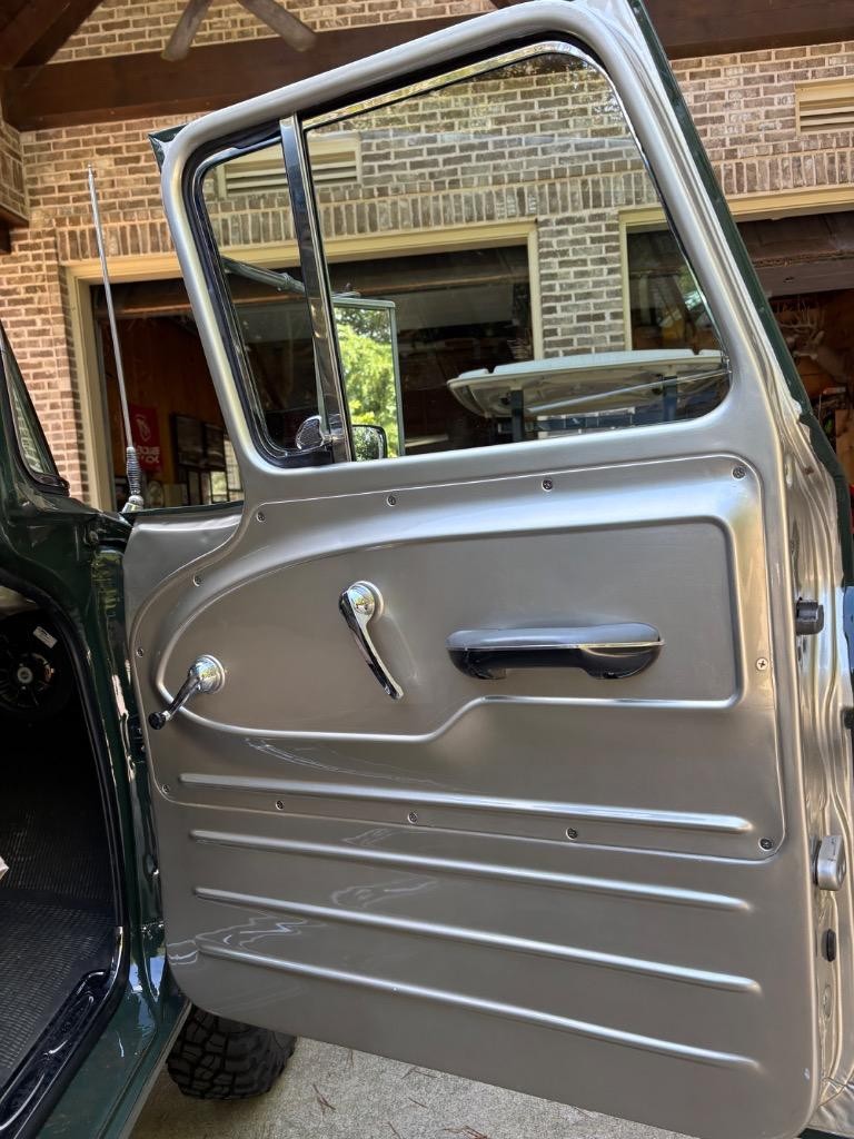 GMC-SUBURBAN-crate-LS3-4L60E-4x4-vintage-ac-pro-bui-1963-38