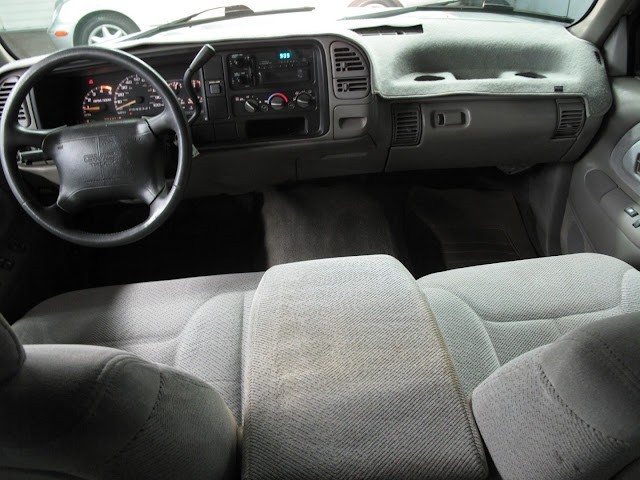 GMC-Sierra-1500-1995-1