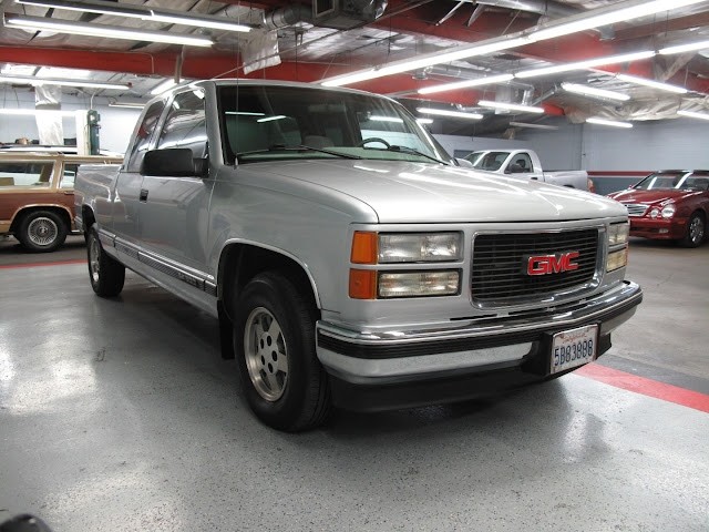 GMC-Sierra-1500-1995-10