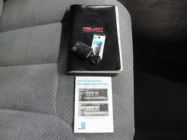 GMC-Sierra-1500-1995-2