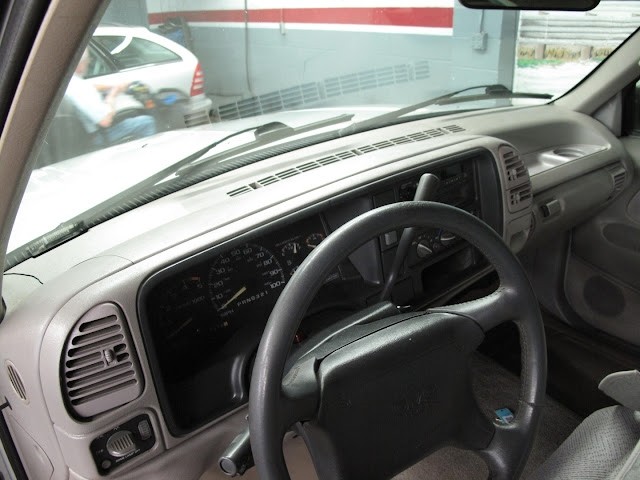 GMC-Sierra-1500-1995-30