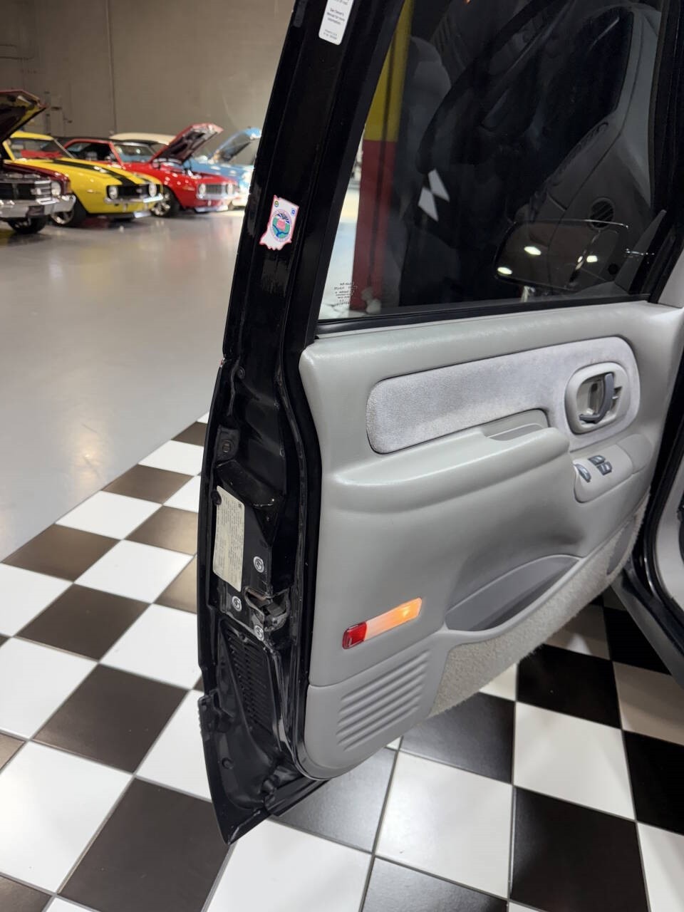 GMC-Sierra-1500-1995-Pickup-Truck-17